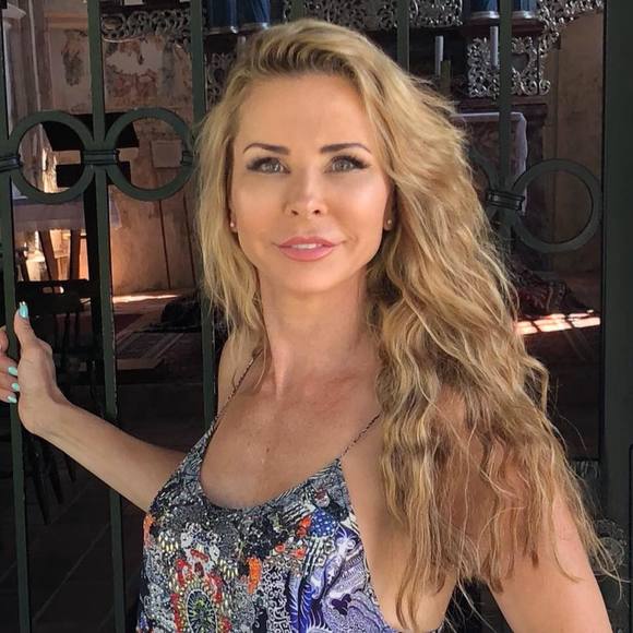 Meet your Posher, Amanda - Picture 1 of 1